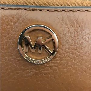 Michael Kors Bags - Michael Kors leather wallet Michael Kors Bags - Michael Kors leather wallet